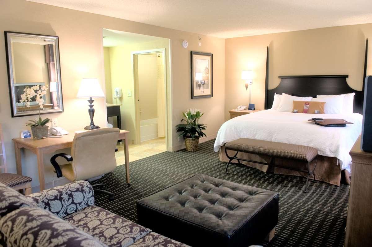Hampton Inn & Suites Mobile Providence Park/Airport Номер фото