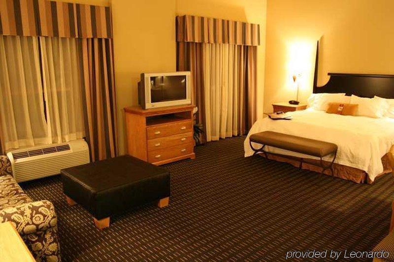 Hampton Inn & Suites Mobile Providence Park/Airport Номер фото
