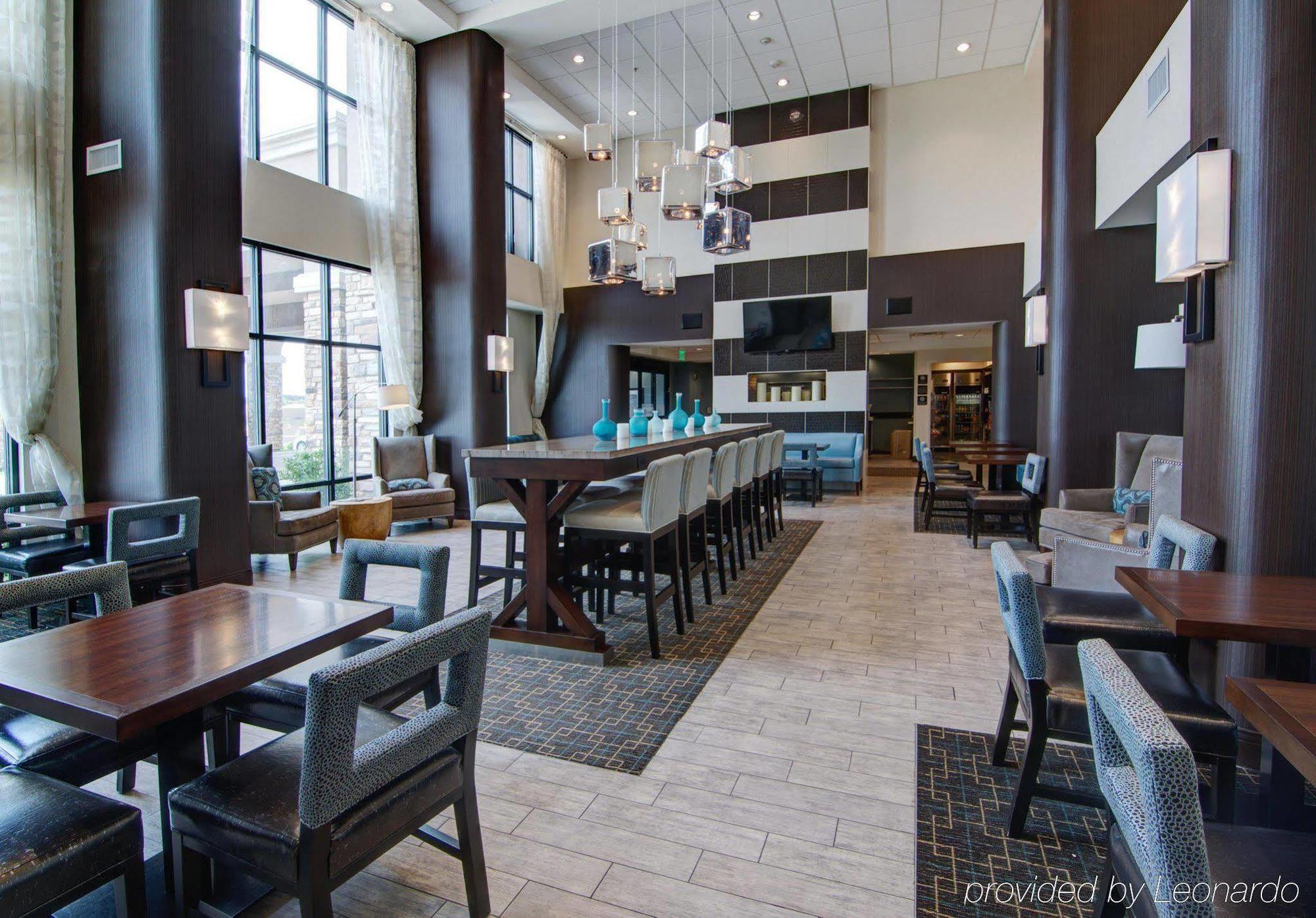 Hampton Inn & Suites Mobile Providence Park/Airport Екстер'єр фото