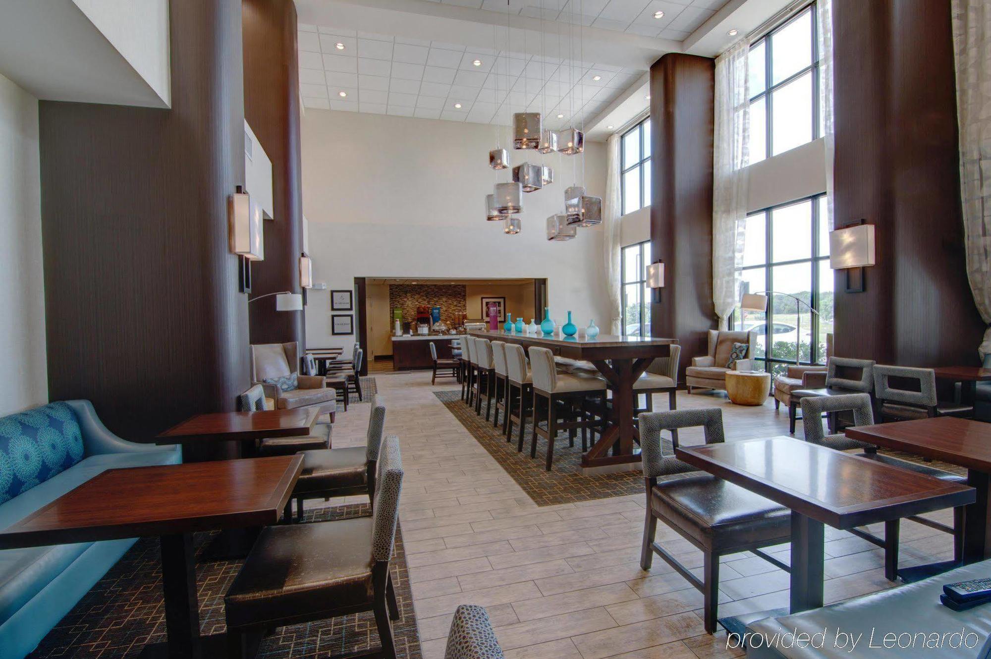 Hampton Inn & Suites Mobile Providence Park/Airport Екстер'єр фото