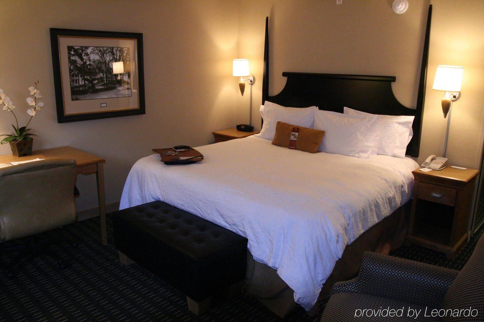 Hampton Inn & Suites Mobile Providence Park/Airport Номер фото