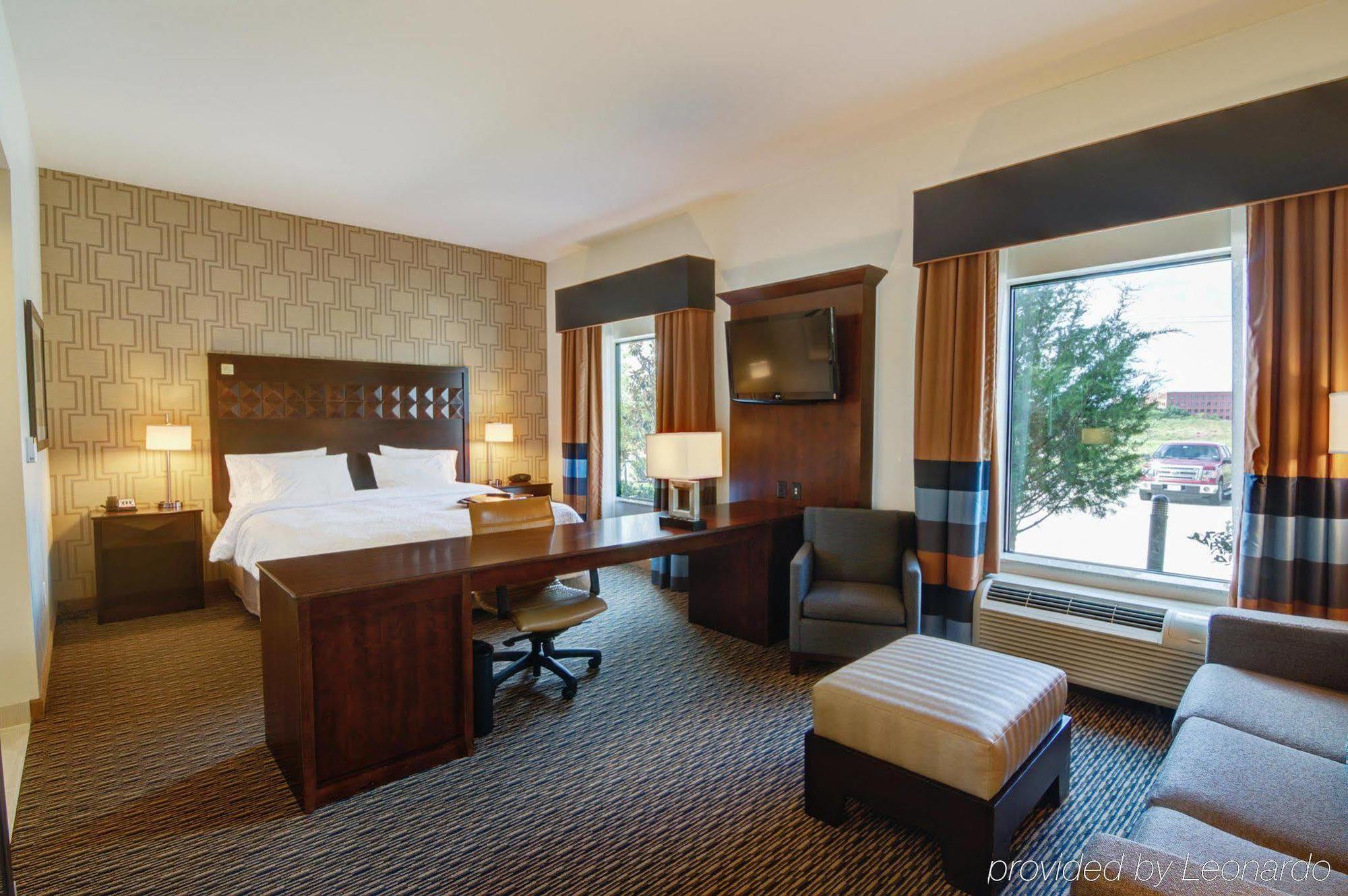 Hampton Inn & Suites Mobile Providence Park/Airport Екстер'єр фото